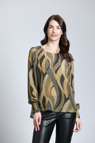 Desert Wave Print - Pullover With Smocked Cuff | Front Side 