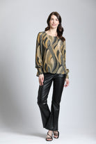 Desert Wave Print - Pullover With Smocked Cuff