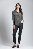 Button-up Top With Roll up Tab Slveeve | front side