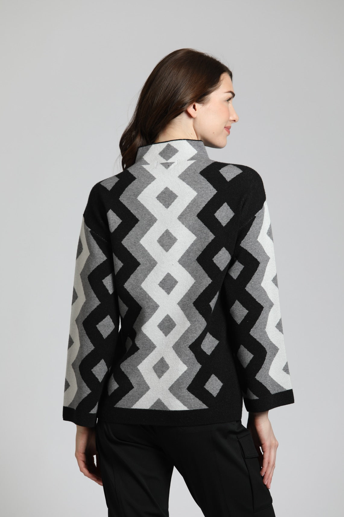 Argyle Sweater w/Funnel Neck | back side