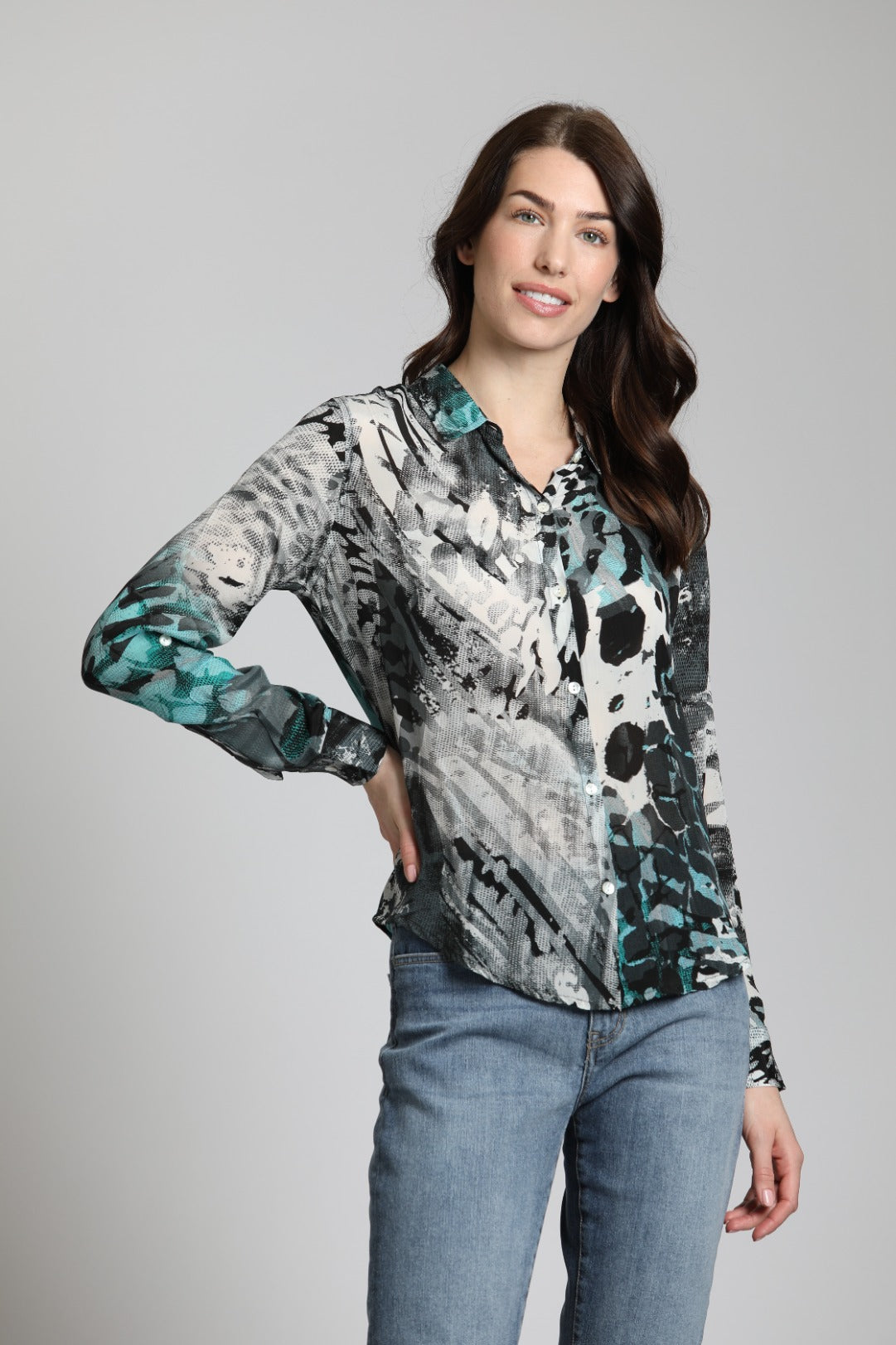 Botton-up Top With Roll up Tab Sleeve | front side