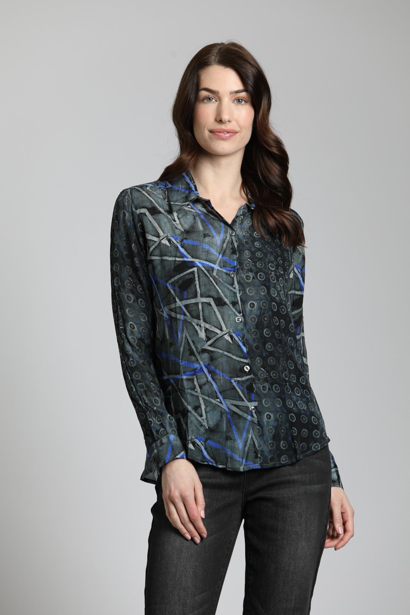 TRIANGLE DOT FUSION Button-up Top With Roll-up Tab Sleeve | front side