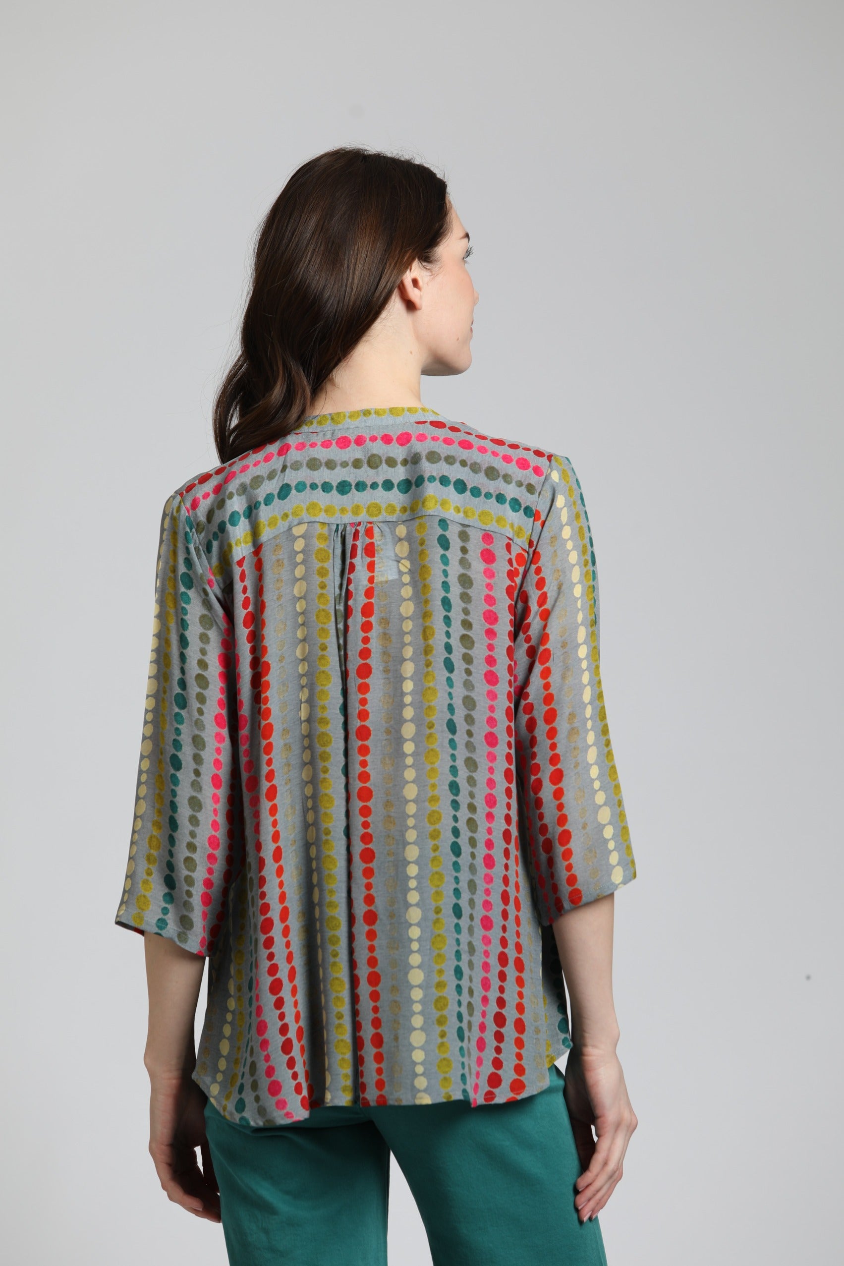 Brushstroke Dotted Line Print - V Neck Tassel  | back side